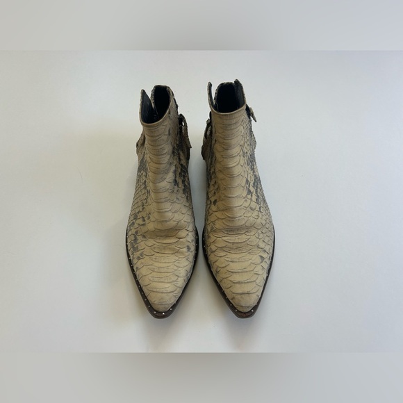 Freda Salvador side zip snakeskin booties size 8 - Picture 2 of 4
